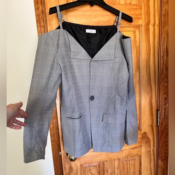 EGGIE Grey Plaid Off Shoulder Button Blazer Jacket Size Medium - Picture 1 of 9